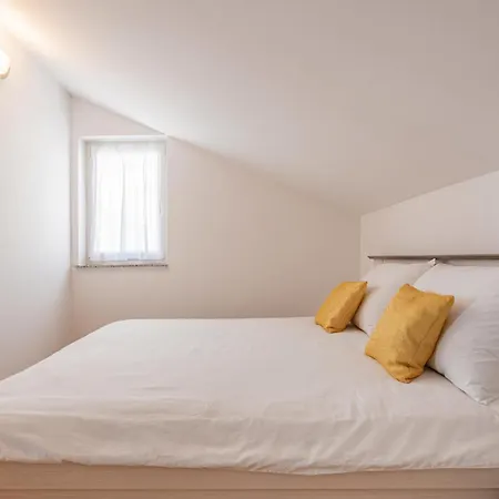 Apartment Sidro