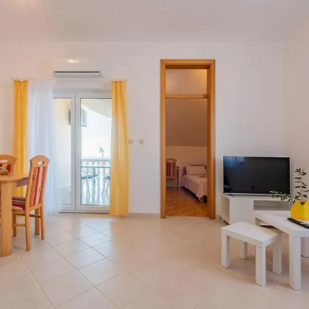 Apartment Sidro